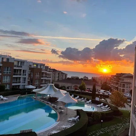 Sea Sunrise View Home, Sunny Island Apartment